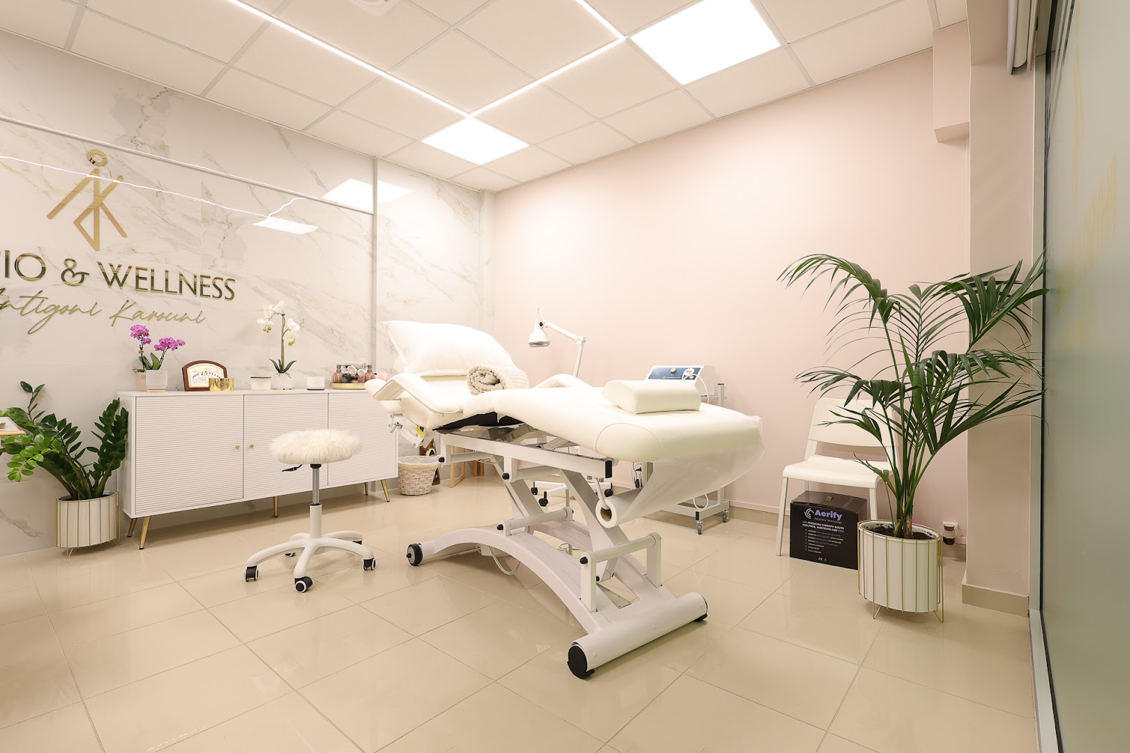 Physio & Wellness - Αντιγόνη Καρούνη - Πτυχ. Φυσικοθεραπεύτρια Α.Τ.Ε.Ι. Αθηνών · Φωτογραφίες 1